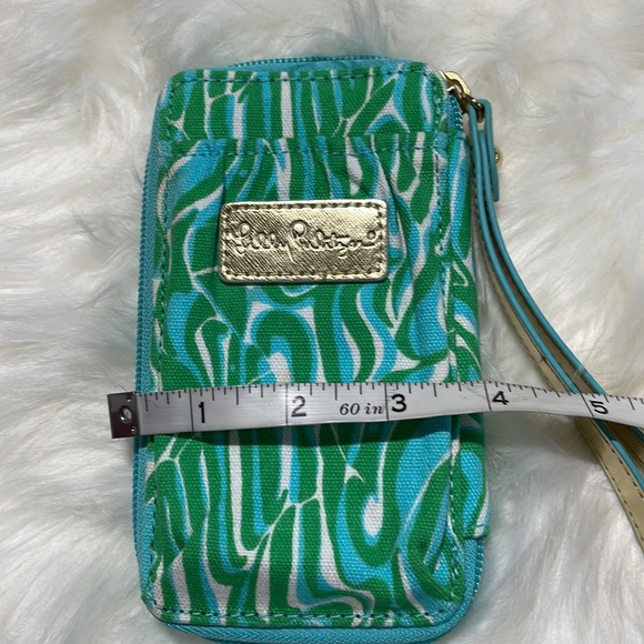 Lilly Pulitzer Finders Keepers Credit Card ID Smart Phone Wristlet - Picture 6 of 6